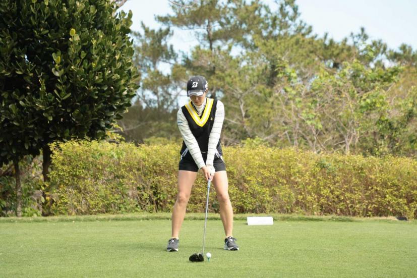 大里桃子のドライバースイング