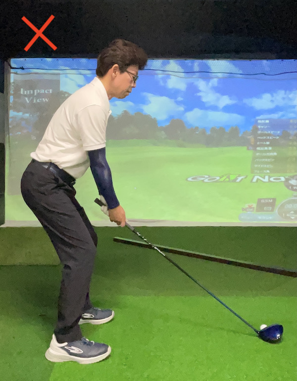 ゴルフ,アドレス,膝の曲げ具合