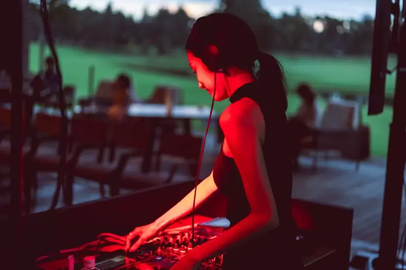 ローンチイベント,クラブハウス