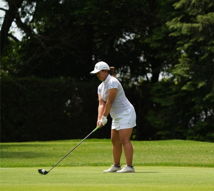 鈴木愛のドライバースイング
