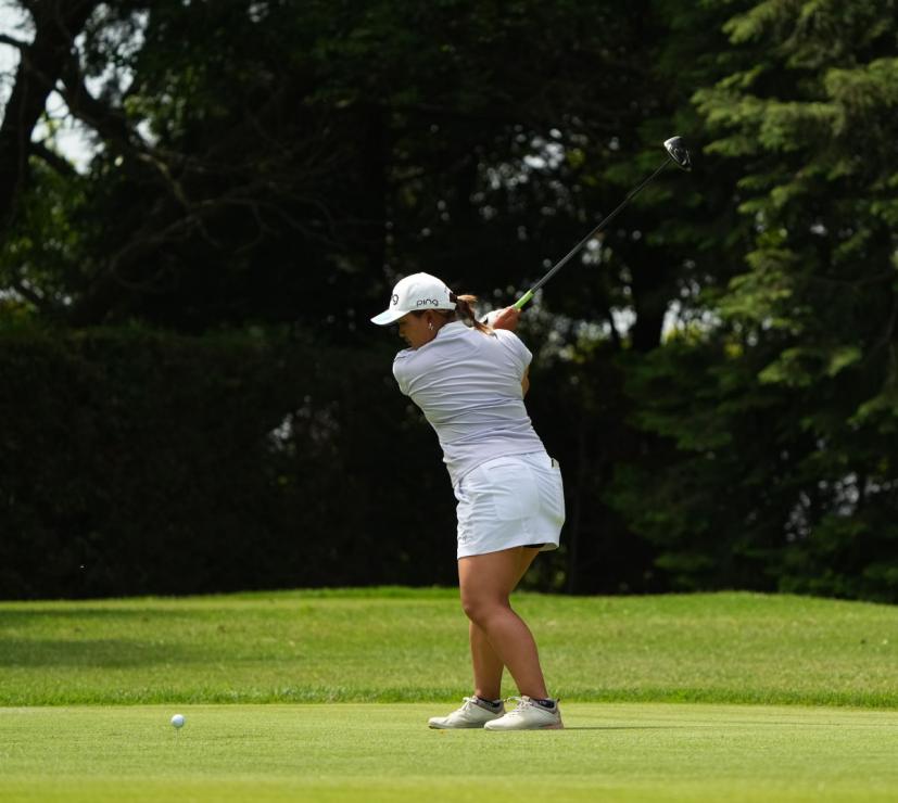 鈴木愛のドライバースイング