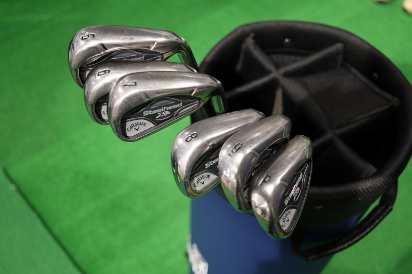 もちろんアイアンはセットで欲しい…しかもキャロウェイゴルフ…