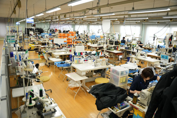ミズノテクニクス氷上工場内部