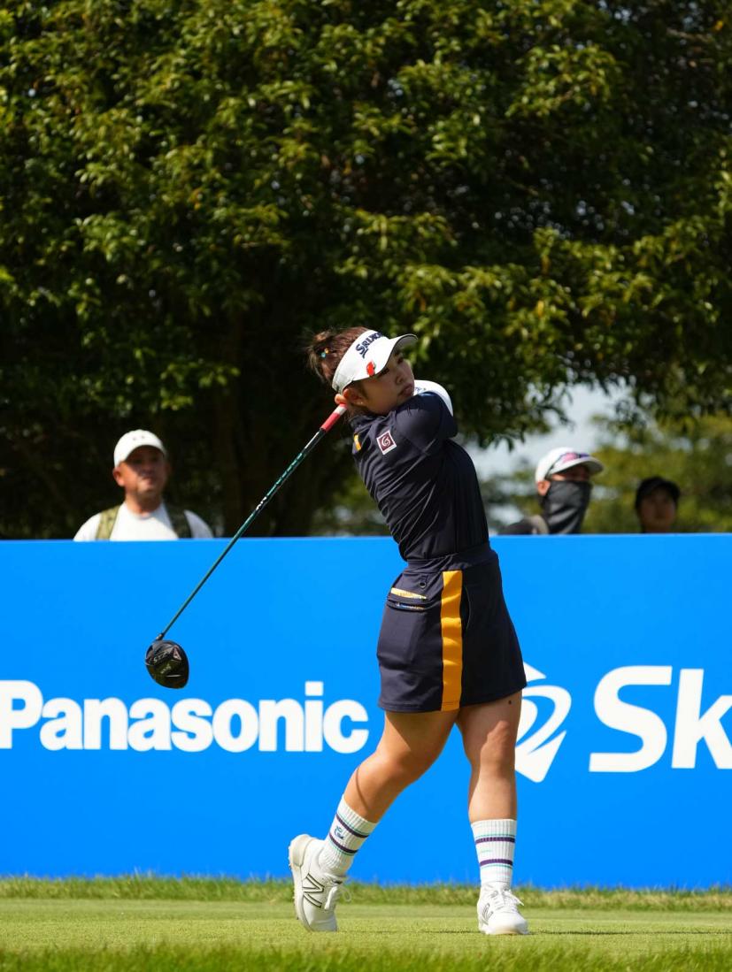 山下美夢有のドライバースイング