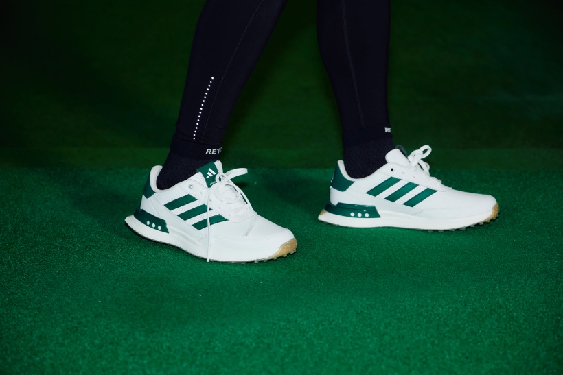 ゴルフ女子,アディダスゴルフ,アディダスシューズ