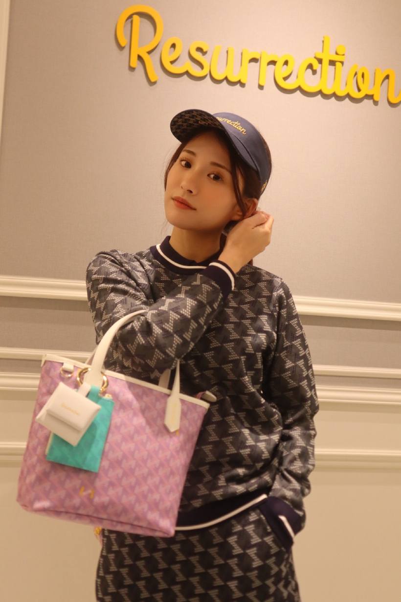 レザレクション,ゴルフウェア,ゴルフ女子