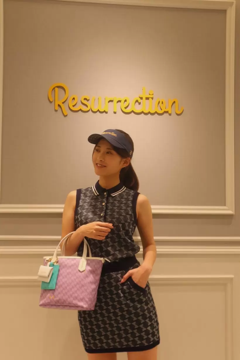 レザレクション,ゴルフウェア,ゴルフ女子