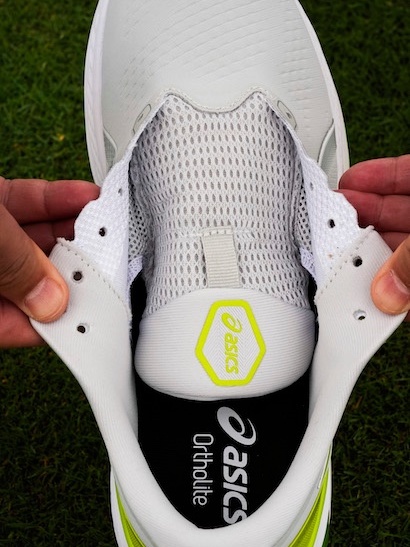 アシックス「ゲルカヤノ エース 2」