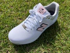 ニューバランス　996 ゴルフ　シューズ　スニーカー　石川遼 石川遼の足元に“N”のロゴ？ スニーカーのようなゴルフシューズを