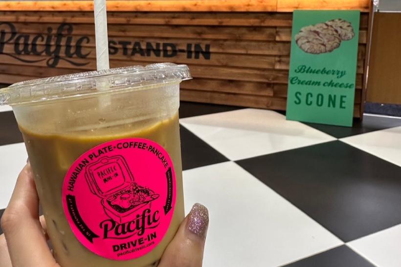 ゴルフ女子,キッズゴルファー,ゴルフ練習場,カフェ