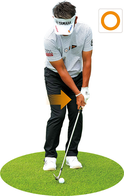 インパクトで手元を前に出し、シャフトの傾きがアドレス時より大きくなるのはOK。ただし、手元を出し過ぎるとクラブの抜けが悪くなるので注意。