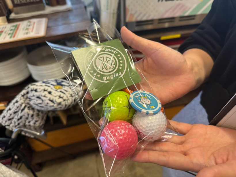 レディースゴルファー,ゼクシオ,練習場