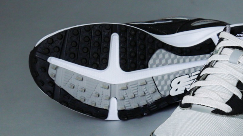 ニューバランス,ゴルフシューズ