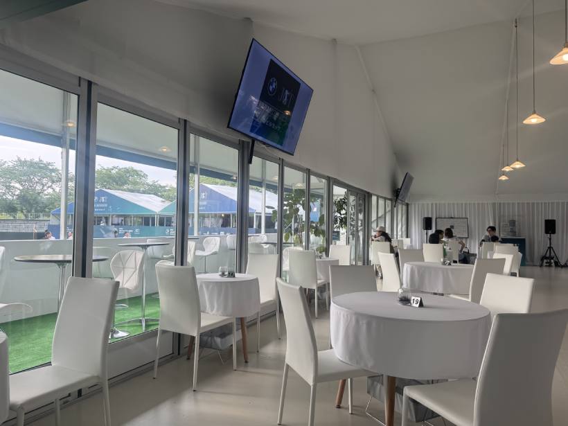 BMW,ゴルフトーナメント,トーナメント取材,ツアー選手権,ラウンジ