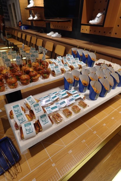 アディダスゴルフ,ゴルフウェア,ゴルフシューズ,スタンスミス,ゴルフ女子