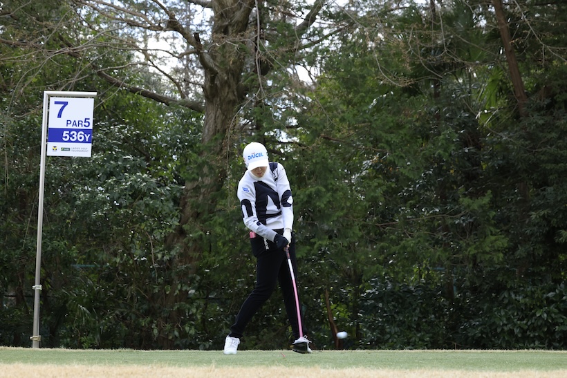 堀琴音,ドライバー,スイング,連続