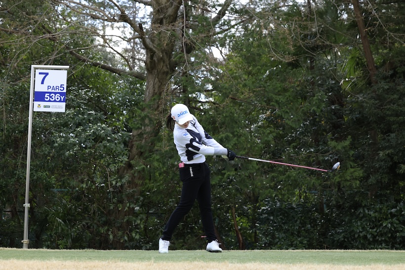 堀琴音,ドライバー,スイング,連続