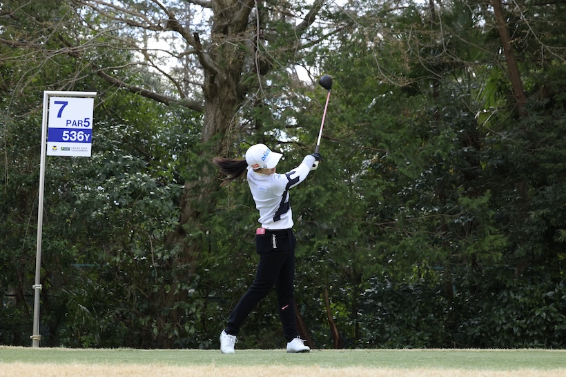 堀琴音,ドライバー,スイング,連続